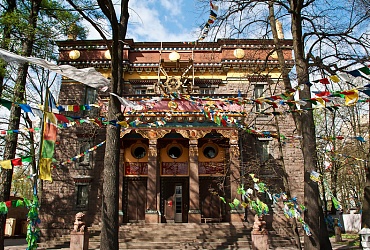 Дацан Гунзэчойнэй – Санкт-Петербург, буддийский храм 