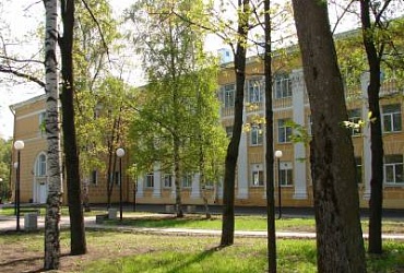 Школа № 542 Петродворцового района – Петергоф